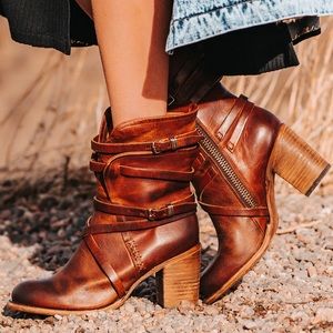 FREEBIRD Baker Leather Boots in Cognac Size 9 NWT Never Worn, kept in box